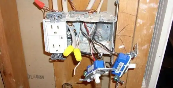 gfci circuits service wiring and upgrading electrical outlets with ground fault protection in Bellevue, WA