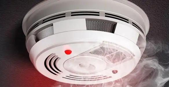 Installed smoke detector providing reliable fire detection in Bellevue, WA