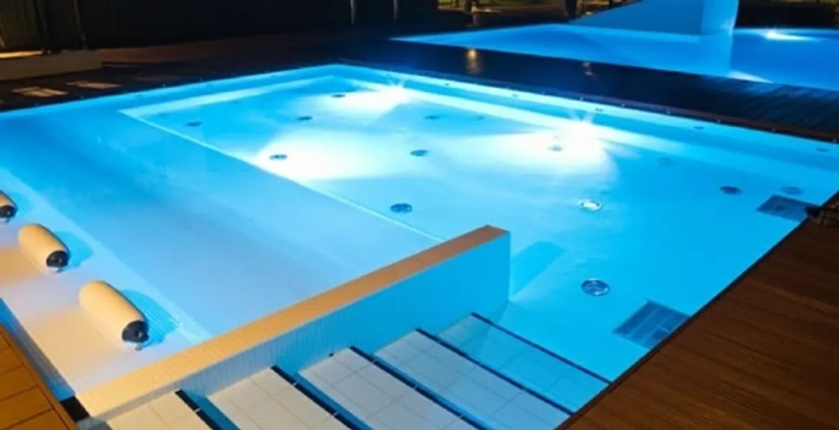 pool light installation and repair services providing modern illuminated pool lighting in Bellevue, WA